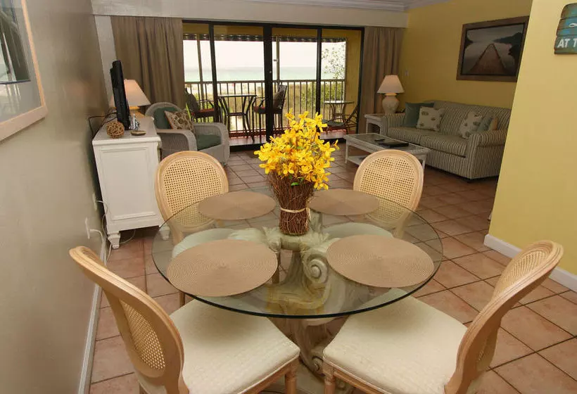 Отель Cabana Beach Club By Rva