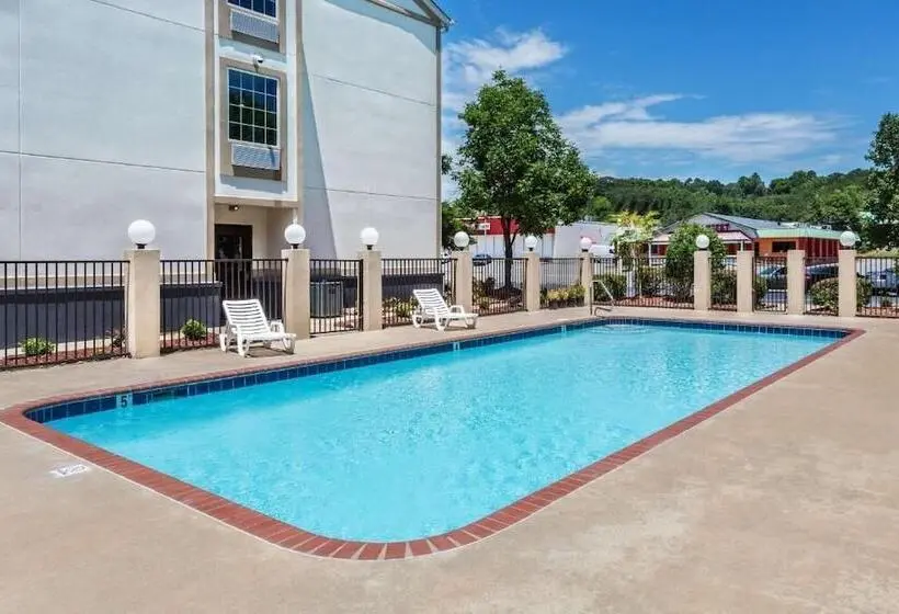 ホテル Comfort Inn & Suites North Little Rock Jfk Blvd