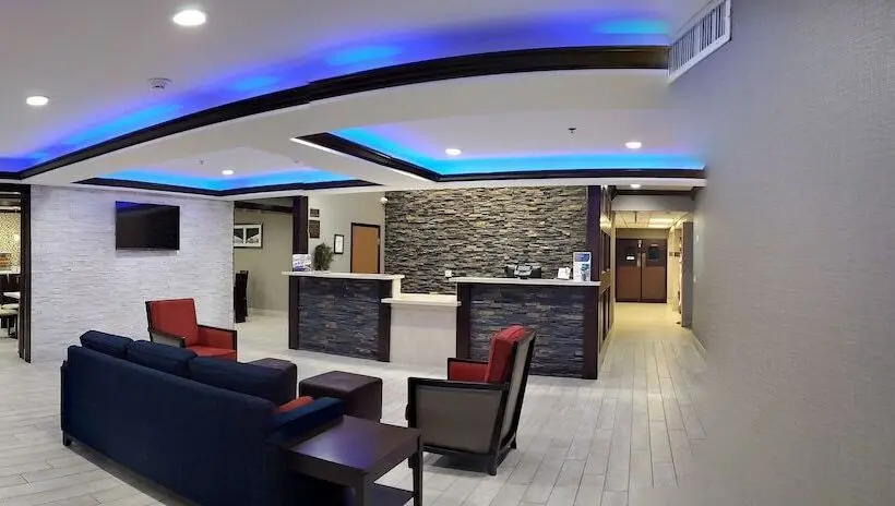 ホテル Comfort Inn & Suites North Little Rock Jfk Blvd
