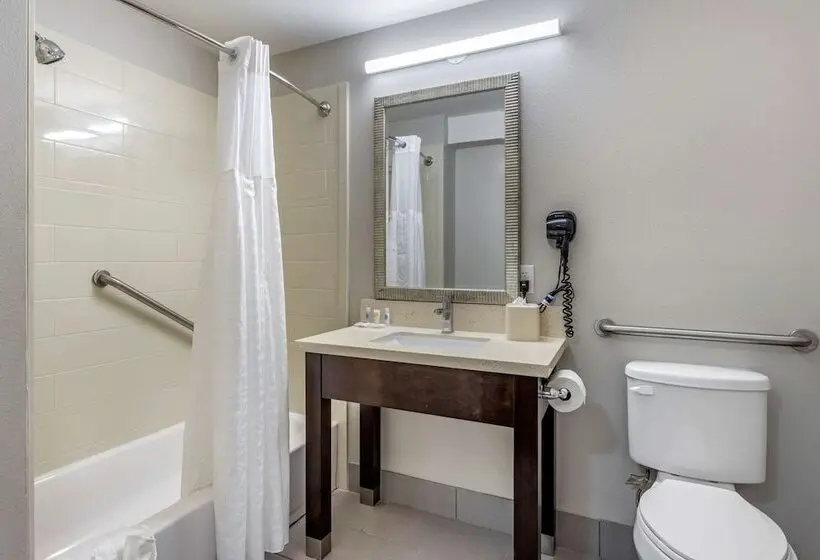 ホテル Comfort Inn & Suites North Little Rock Jfk Blvd
