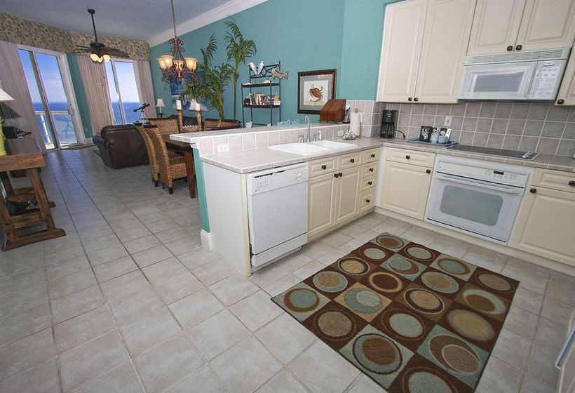 فندق Emerald Isle Resort