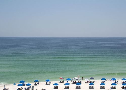 فندق Emerald Isle Resort