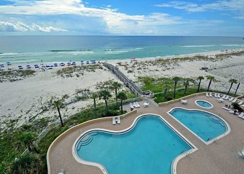 فندق Emerald Isle Resort