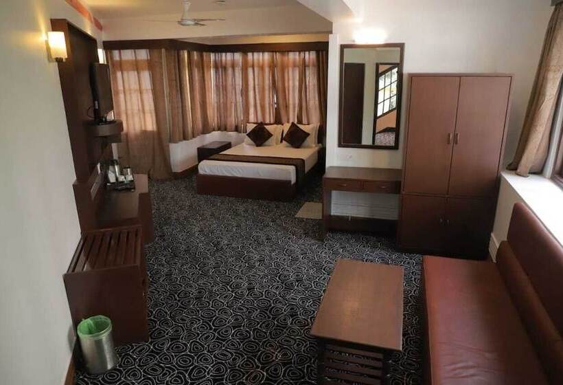 هتل Jewel Himalayan Heights