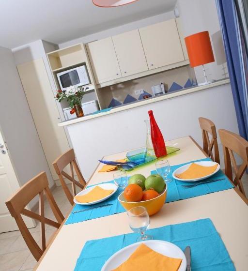 בית מלון כפרי Lagrange Vacances Catalana