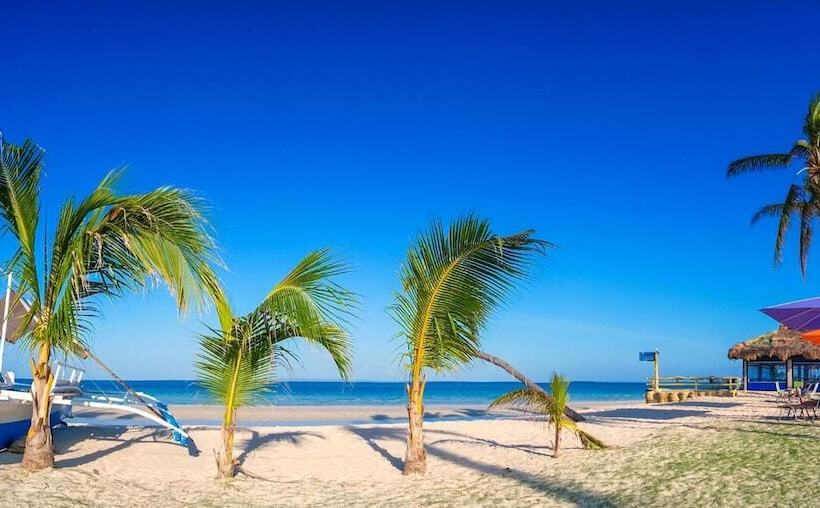 Отель Marlins Beach Resort