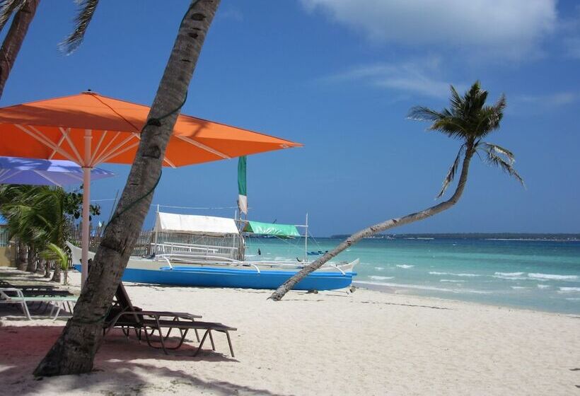 Отель Marlins Beach Resort