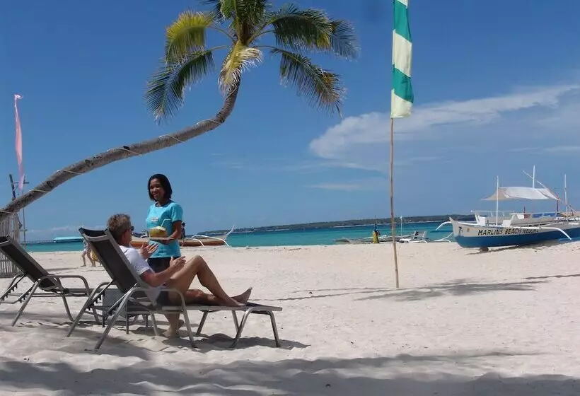 酒店 Marlins Beach Resort