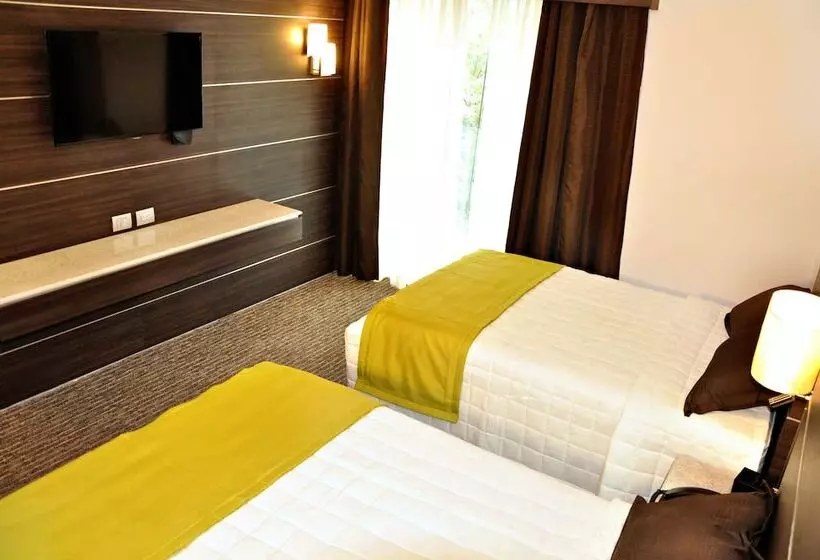 Otel Real Alameda De Queretaro