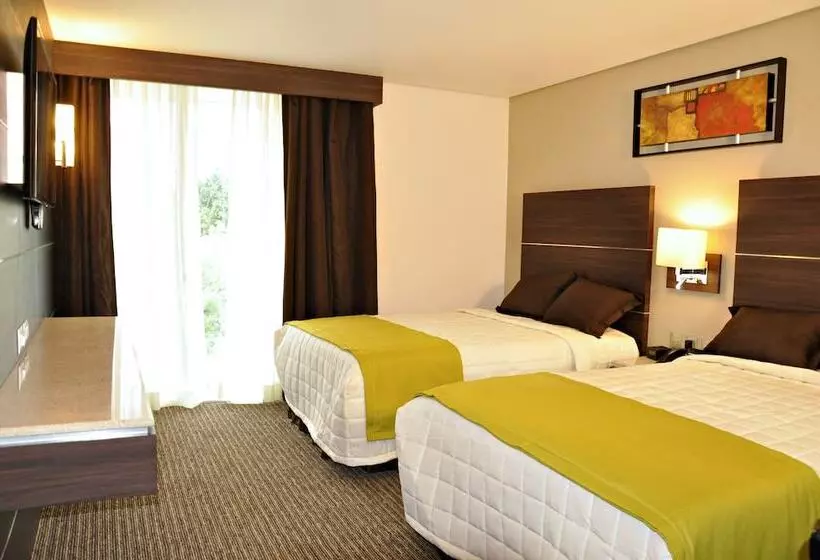 Otel Real Alameda De Queretaro