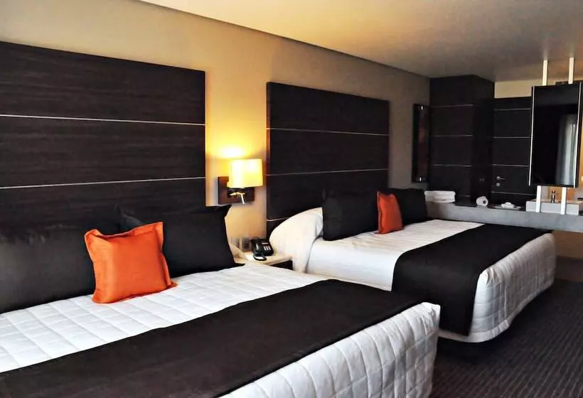 Otel Real Alameda De Queretaro