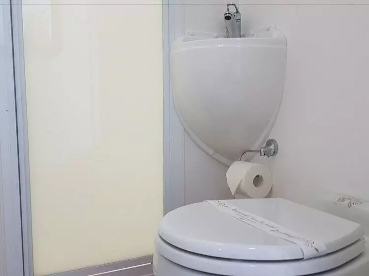 Moama On Murray Houseboats