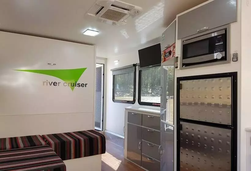 Moama On Murray Houseboats