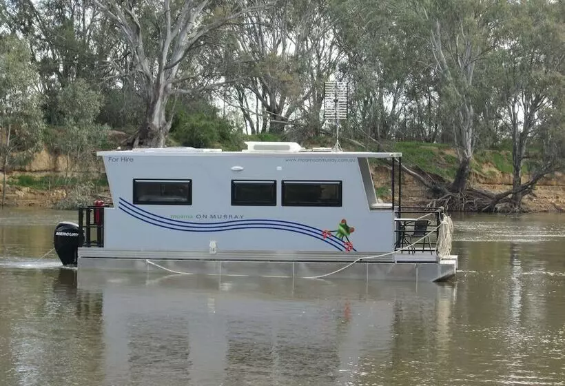 Moama On Murray Houseboats