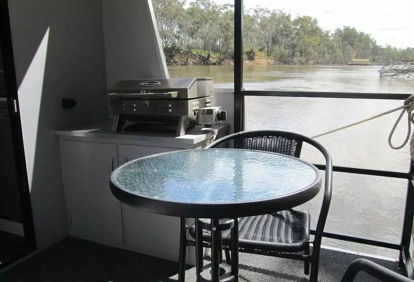 Moama On Murray Houseboats