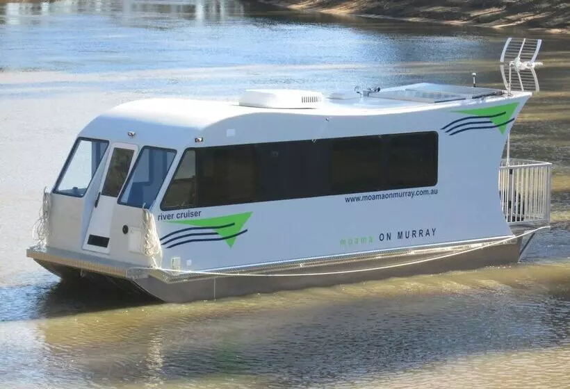 Moama On Murray Houseboats