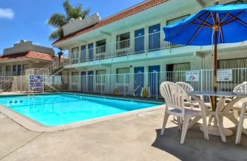 Motel 6carlsbad, Ca  East Near Legoland