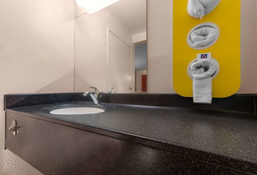 Motel 6 Saint Joseph, Mo