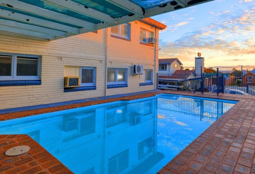 מוטל Cowra Motor Inn
