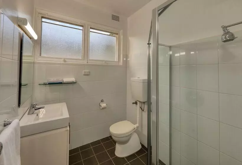 مُتل Cowra Motor Inn