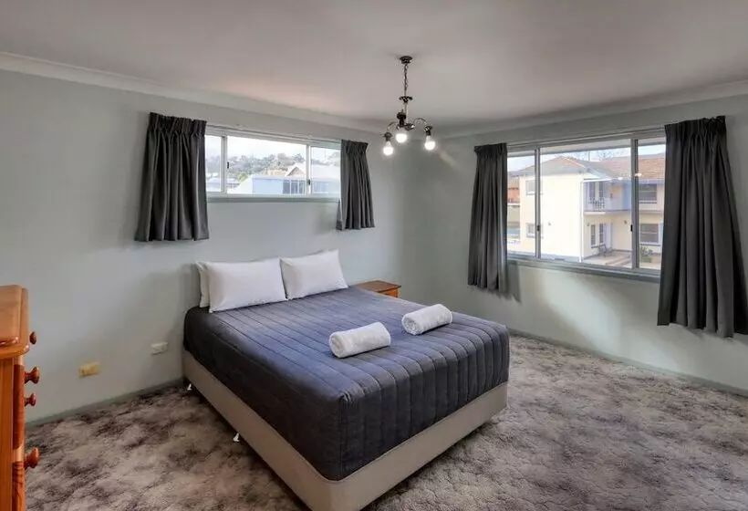 مُتل Cowra Motor Inn