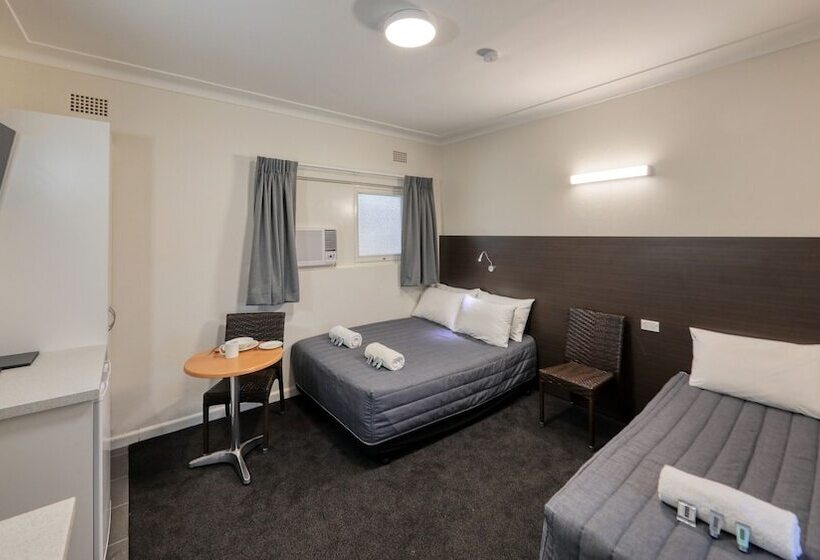 מוטל Cowra Motor Inn