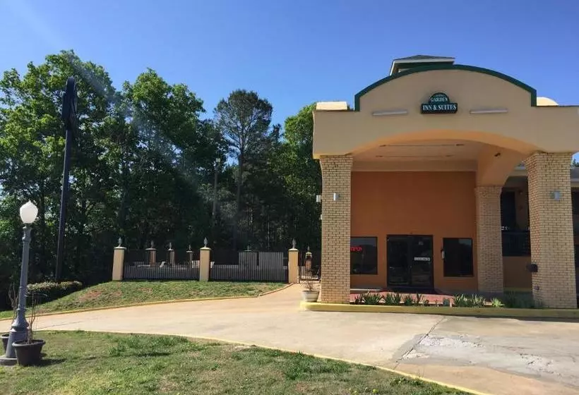 モーテル Garden Inn & Suites