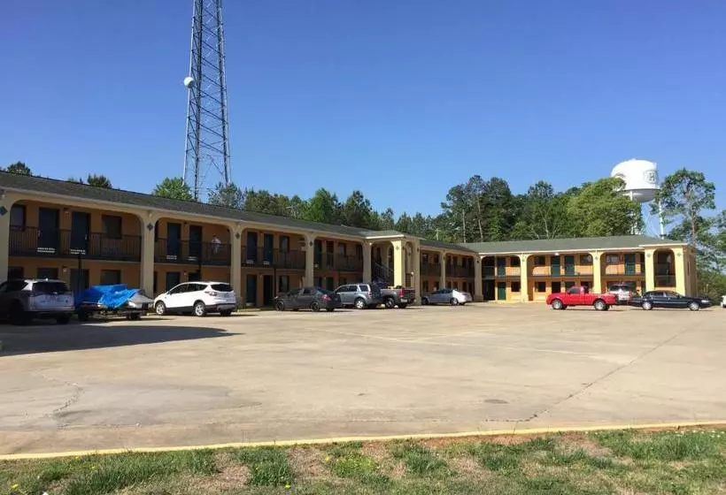 モーテル Garden Inn & Suites