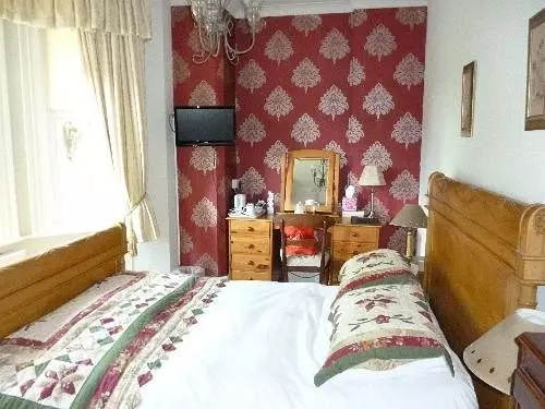 ペンション Ferndale House