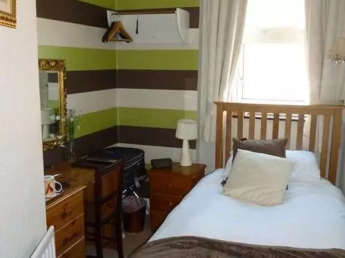 ペンション Ferndale House