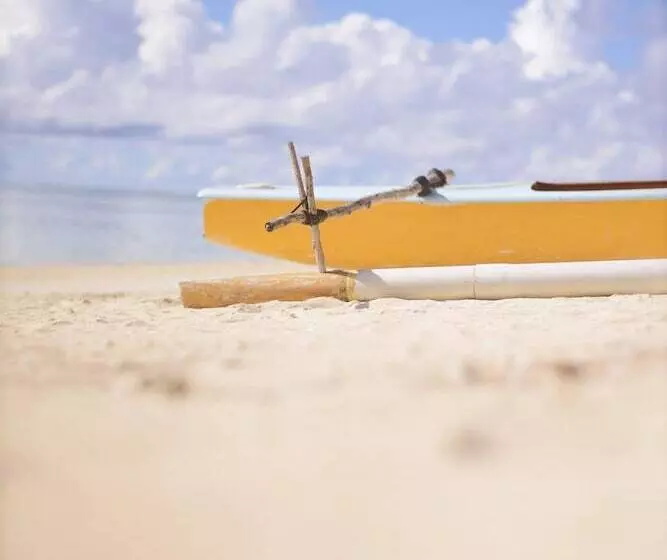 استراحتگاه Tamanu Beach