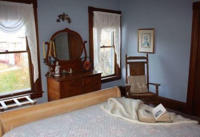 Rose Arbour Bed & Breakfast  Adults Only