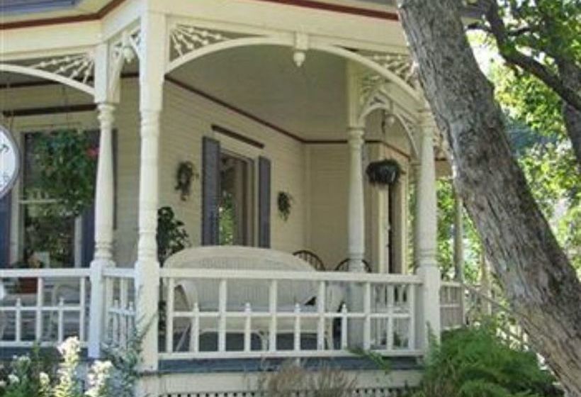 Rose Arbour Bed & Breakfast  Adults Only