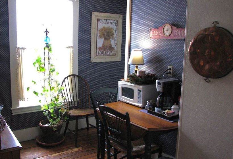 Rose Arbour Bed & Breakfast  Adults Only