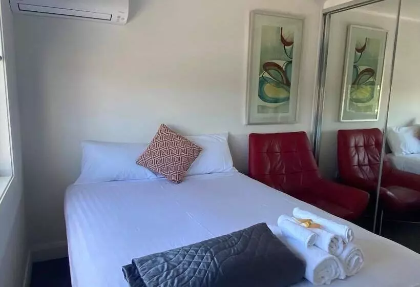 Surf Beach Motel Newcastle