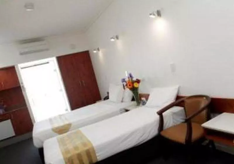 Ayr Traveller S Motel