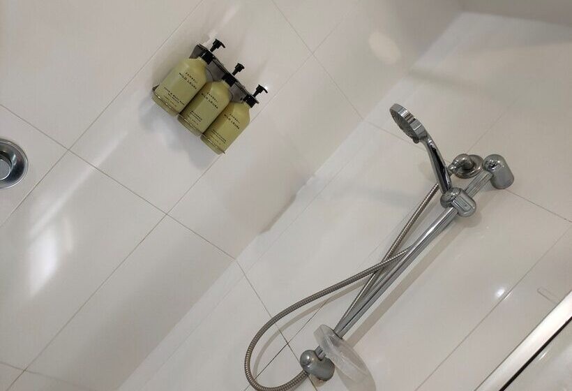 Ayr Traveller S Motel