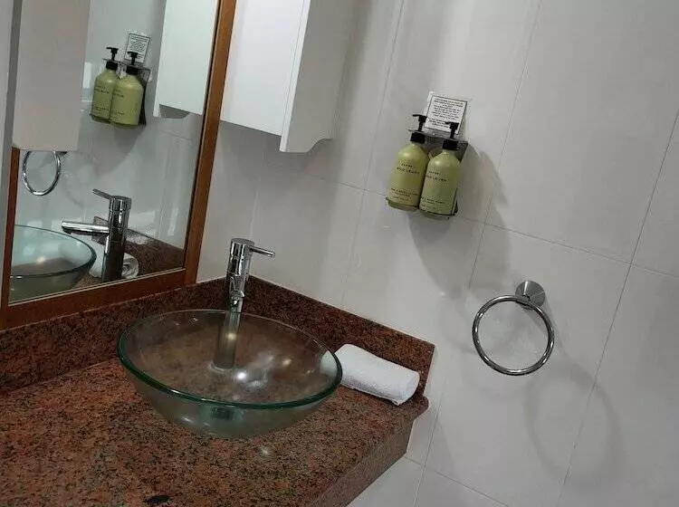 Ayr Traveller S Motel