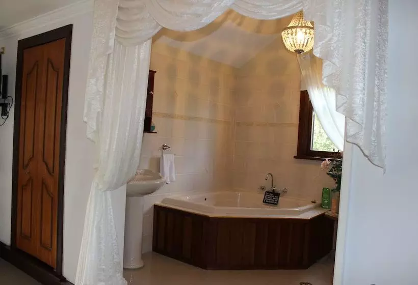 Windradyne Boutique Bed & Breakfast