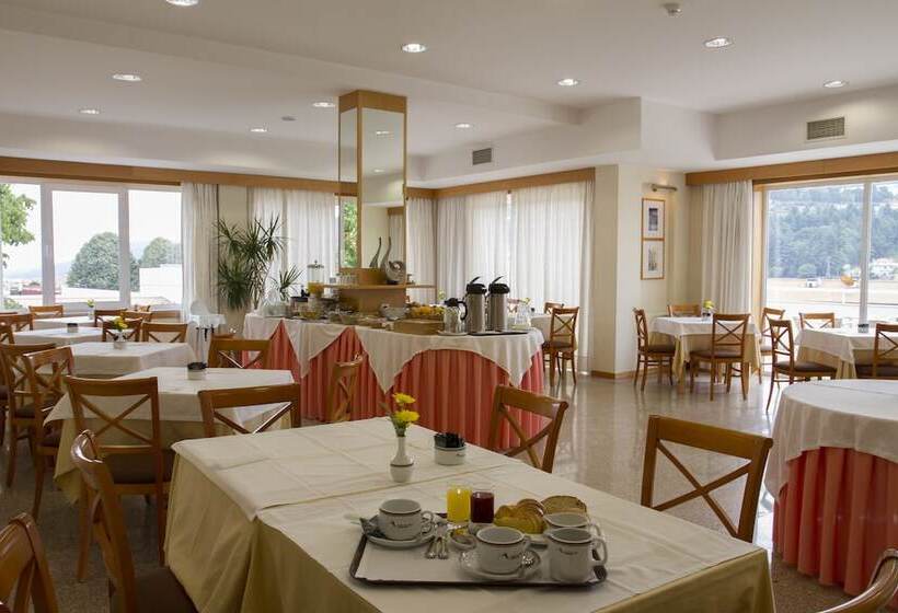 Отель Aguiar Da Pena