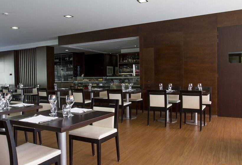 Отель Aguiar Da Pena