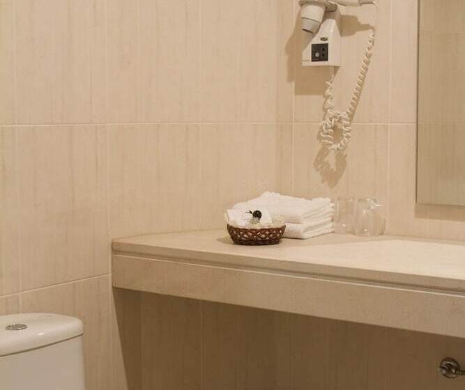 Отель Aguiar Da Pena