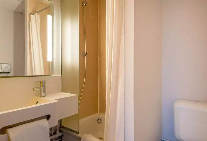 B&b Hotel Cholet Sud