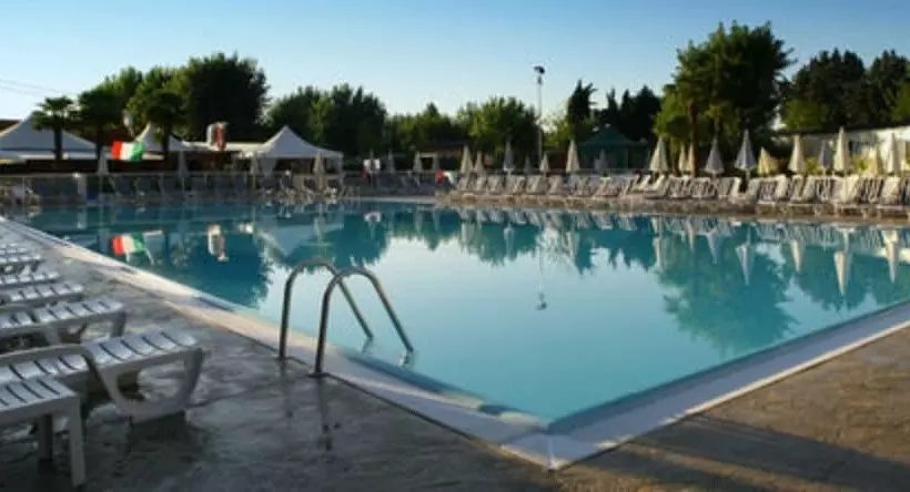 Hotel Happy Camp Mobile Homes In Butterfly Camping Village