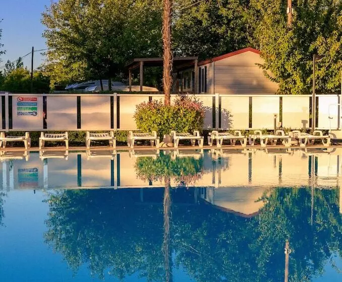 Hotel Happy Camp Mobile Homes In Butterfly Camping Village