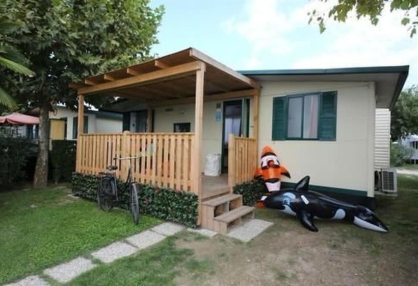 ホテル Happy Camp Mobile Homes In Butterfly Camping Village