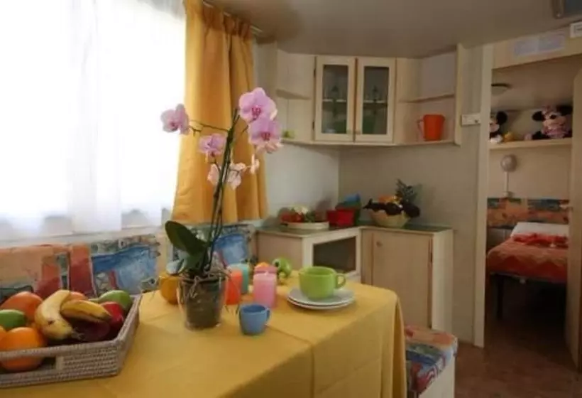 Hotel Happy Camp Mobile Homes In Butterfly Camping Village