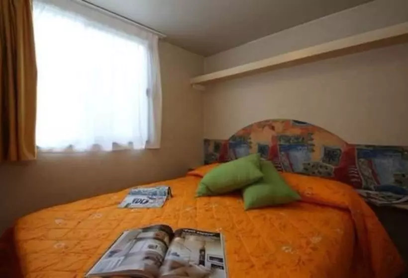 Hotel Happy Camp Mobile Homes In Butterfly Camping Village