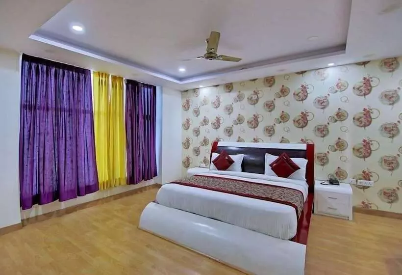 Hotelli Green View Palace