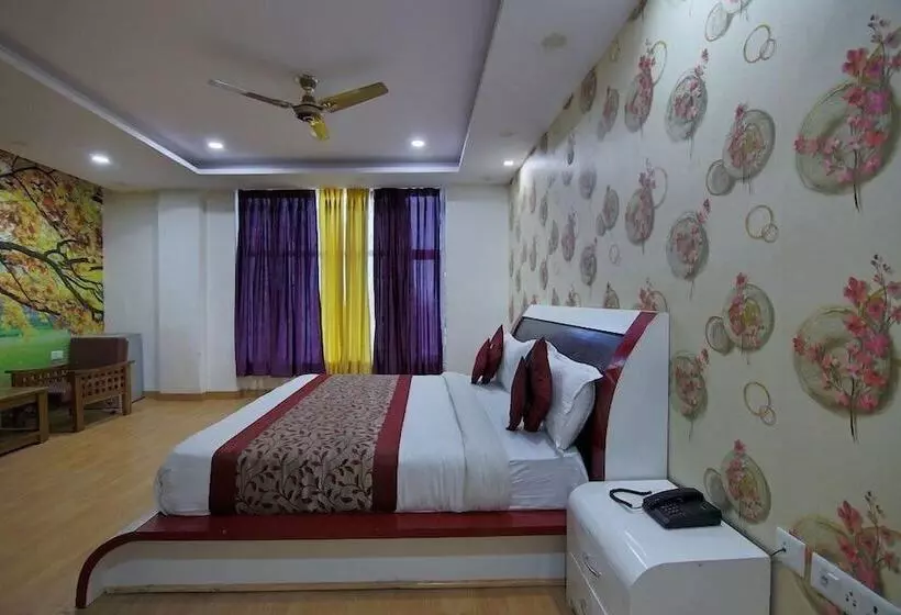 Hotelli Green View Palace